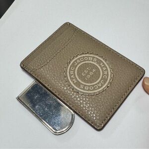 Authentic Marc Jacobs Leather Card Holder with Silver Money Clip Tan Taupe
